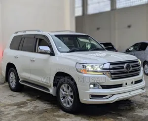 Toyota Land Cruiser 4.6 V8 ZX 2020 White