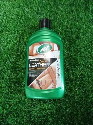 Turtle Wax Luxe Leather Cleaner Conditioner 500ml–Car Interior Care
