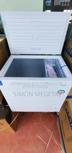 Available Chest Ailyons 150l Freezer