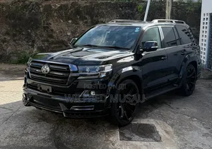 Toyota Land Cruiser 4.5 V8 VXR 2019 Black