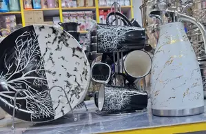 13pcs Dinner Set 6pcs Plates,6pcs Mugs,1pc Flask