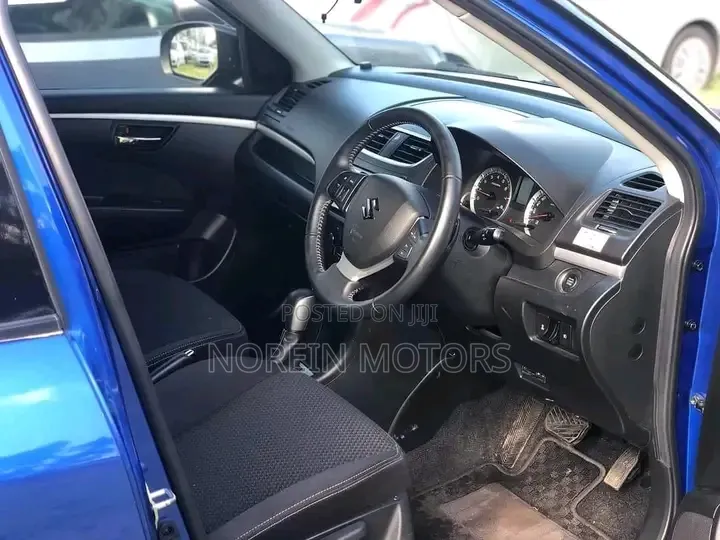 Suzuki Swift 2018 Blue