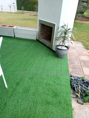Bright Green Synthetic Turf Carpet for Outdoor Beauty