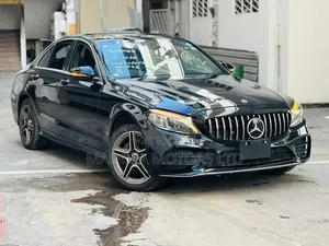 Mercedes-Benz C200 2020 Black