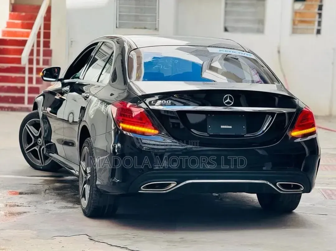 Mercedes-Benz C200 2020 Black
