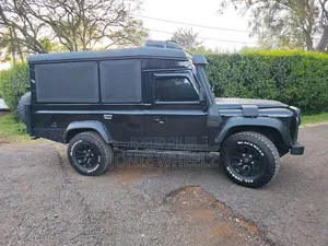Land Rover Defender 2004 Black