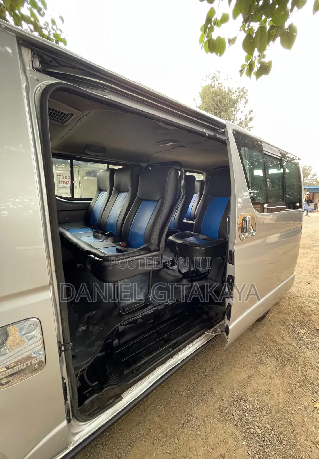 Toyota HiAce 2014 Silver