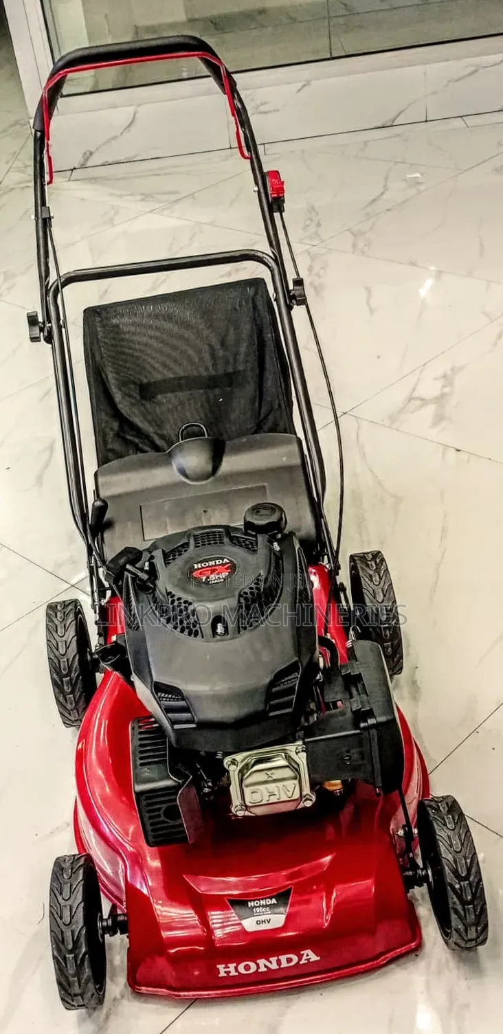 Honda 7.5hp 196cc Self-Propelled Lawnmower