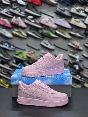 Nike Air Force 1 '07 Se 'Valentine's Day Pink Foam'.