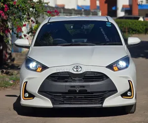 Toyota Yaris 2020 Pearl