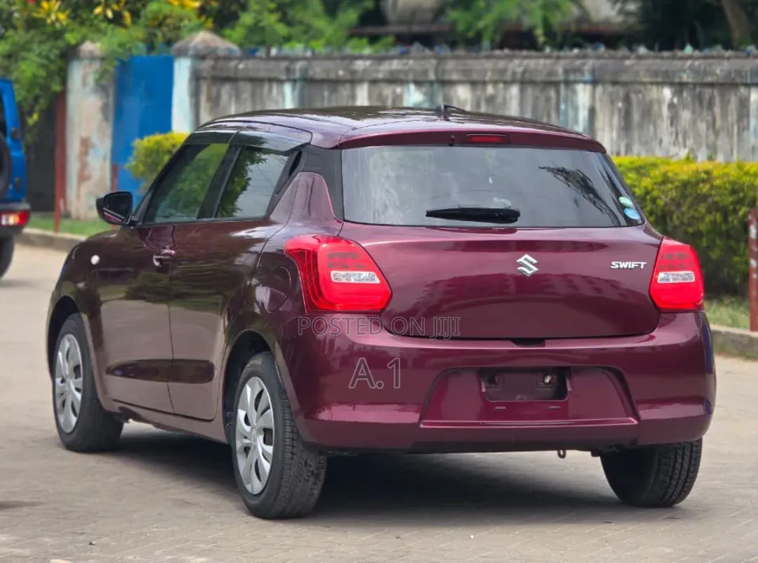 Suzuki Swift 2019 Maroon