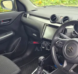 Suzuki Swift 2019 Maroon