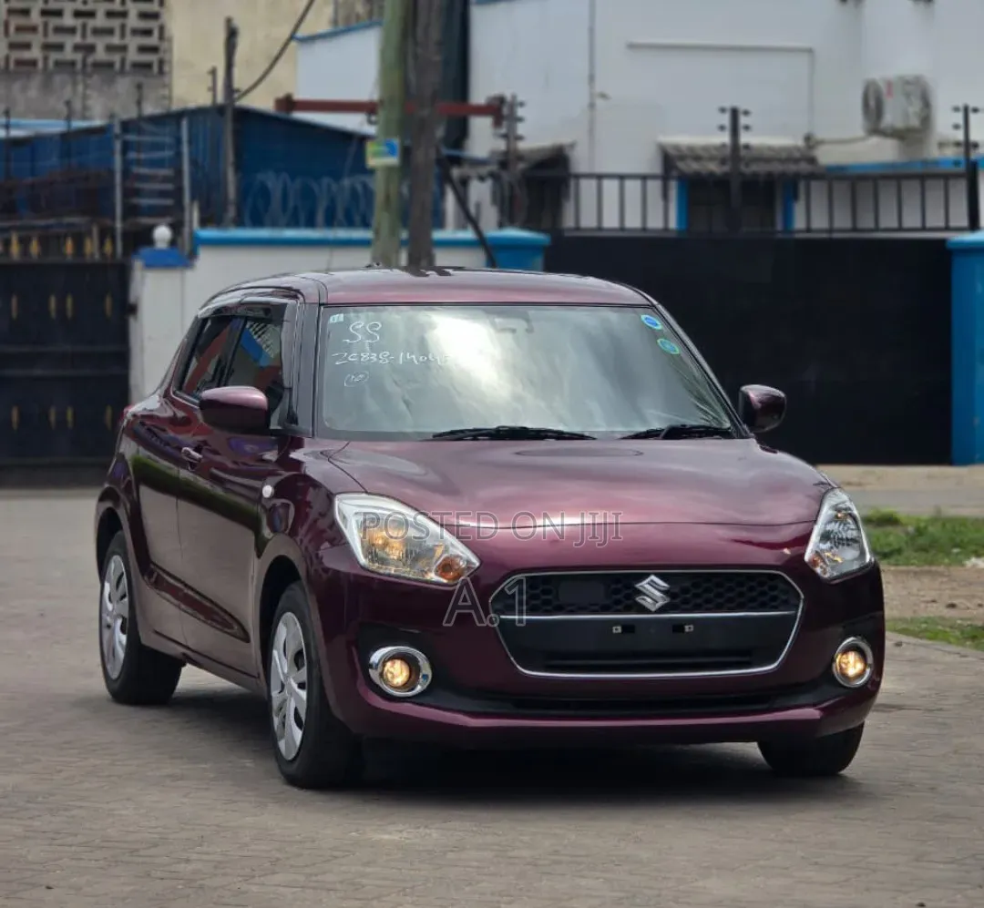 Suzuki Swift 2019 Maroon