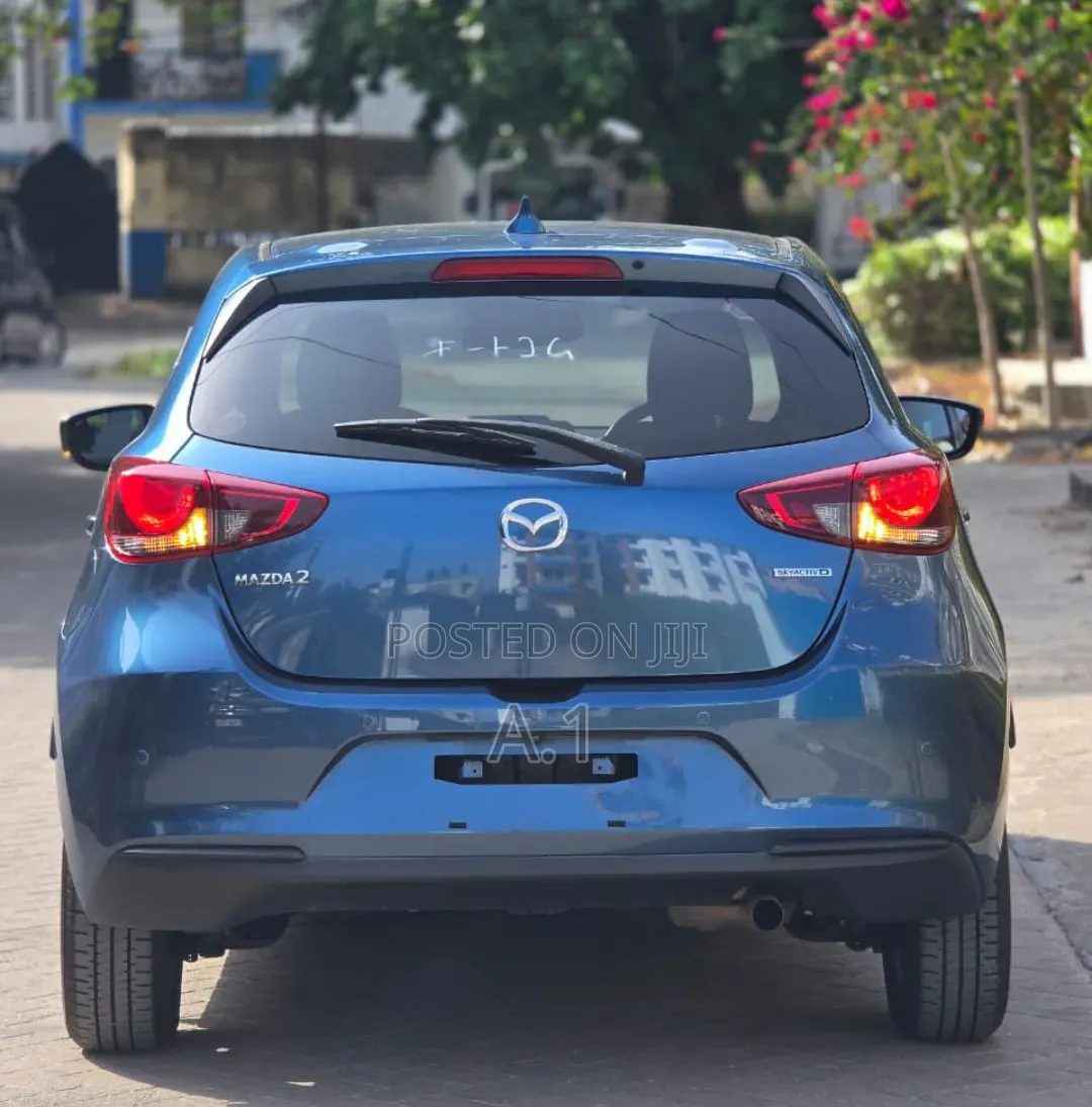 Mazda 2 2019 Blue