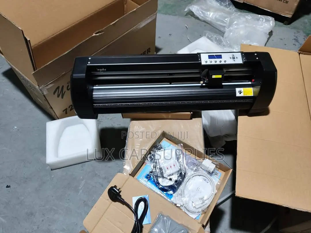 Vinyl Cutter Plotter With Stand Cutting Plotter With Software (720 Mm)