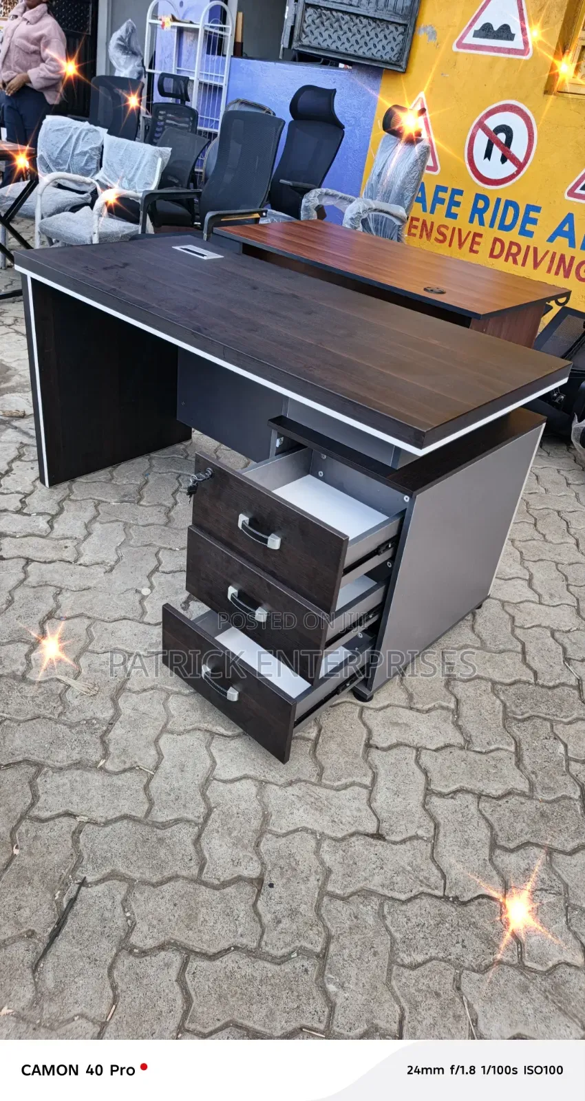 Executive Imported Modern Office Desk 1400mm Gray/Black