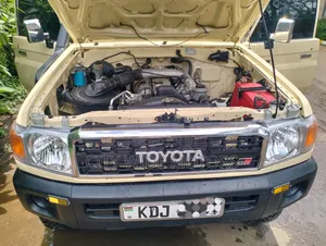 Toyota Land Cruiser 2003 Beige