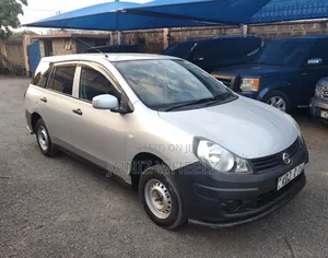 Nissan Advan 2015 Silver