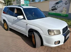 Subaru Forester Automatic 2004 White