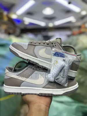 Nike Dunk Low “Bone Beige“
Quality Leather 