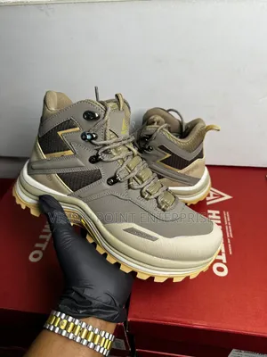 Humtto Waterproof Hiking Boots