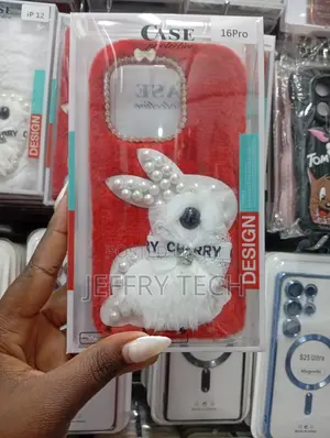Plush, Fluffy Phone Case Decorated With a Rabbit Character, Pearls,
