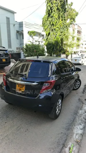 Toyota Vitz 2017 Black