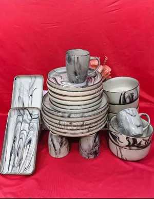 26pcs Elegant Marble Brown Dinner Set With Serving Trays