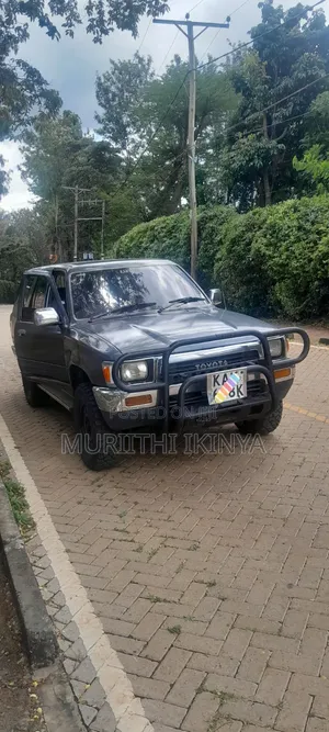 Toyota Hilux 1998 Gray