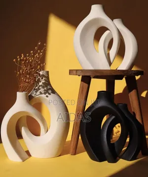 Ceramic Twin Vases (2-Piece Set) – Modern Home Décor