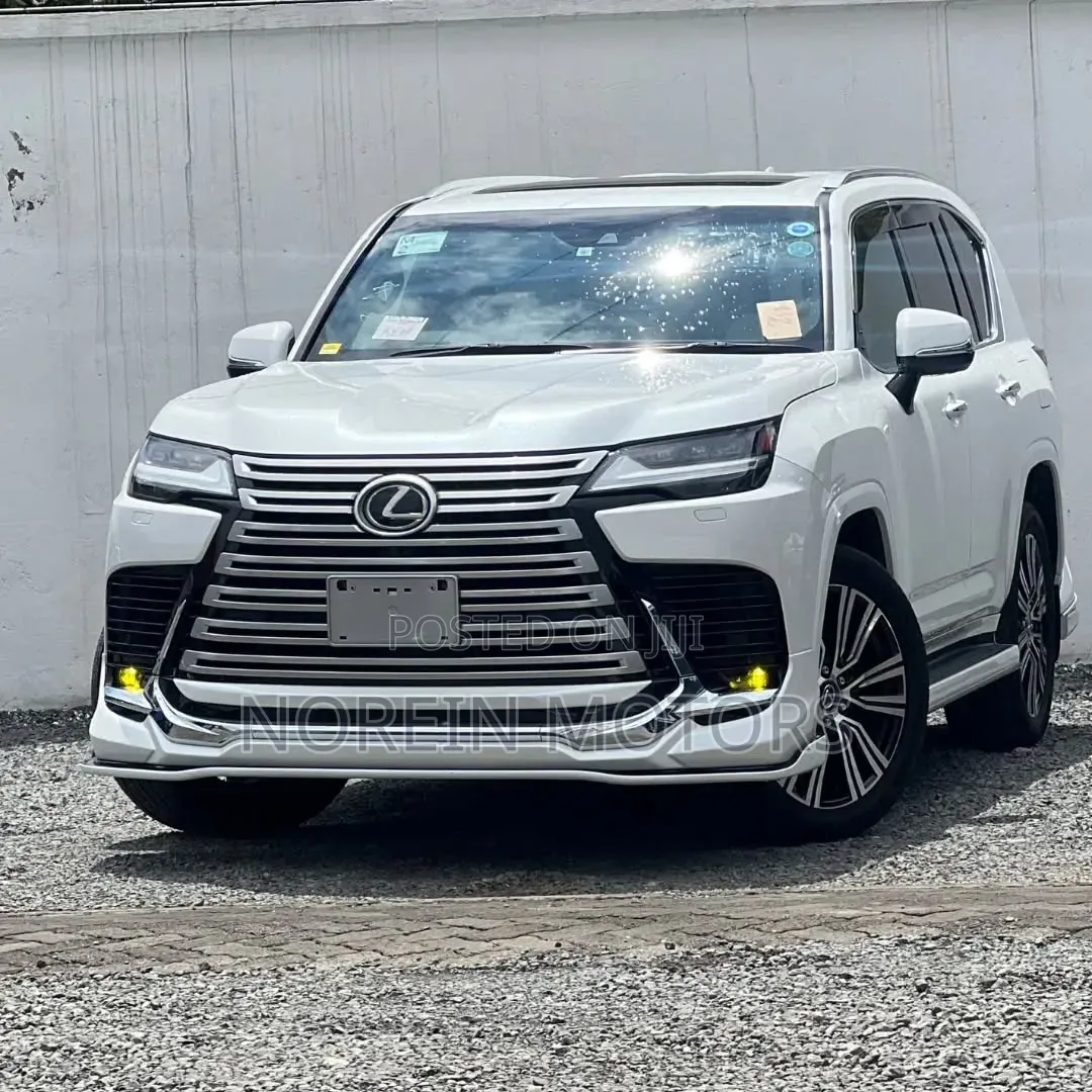 Lexus LX 2023 White