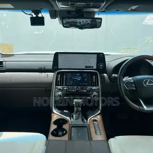 Lexus LX 2023 White