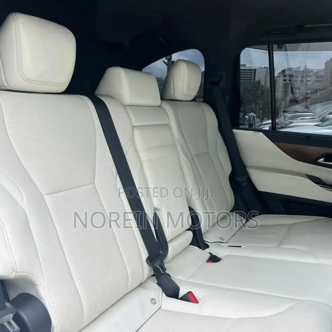 Lexus LX 2023 White