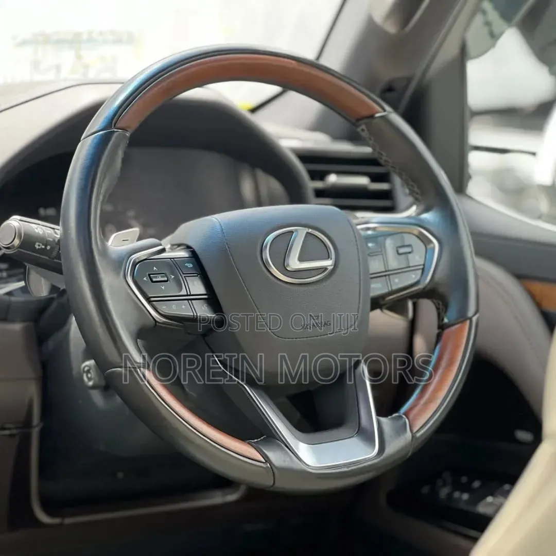 Lexus LX 2023 White