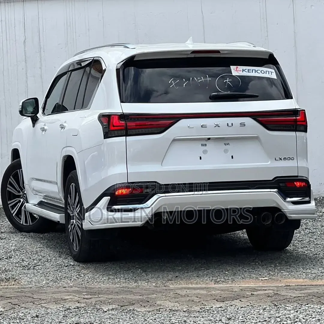 Lexus LX 2023 White