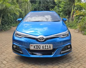 Toyota Auris 2017 Blue