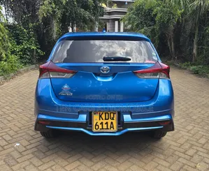 Toyota Auris 2017 Blue
