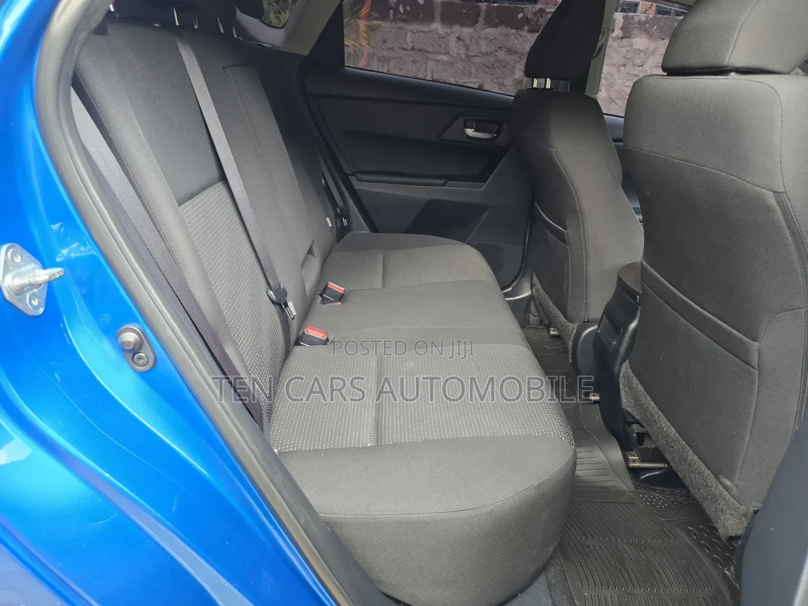 Toyota Auris 2017 Blue