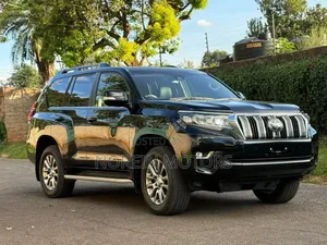 Toyota Land Cruiser Prado Kakadu 2019 Matt Black
