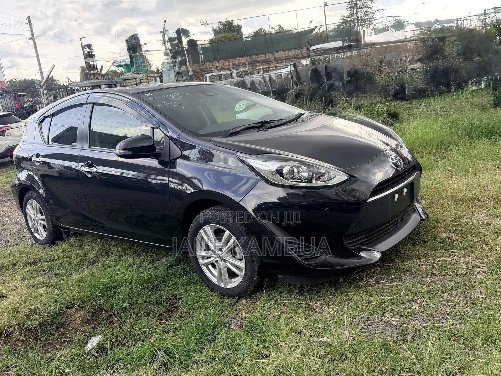Toyota Aqua 2018 Black