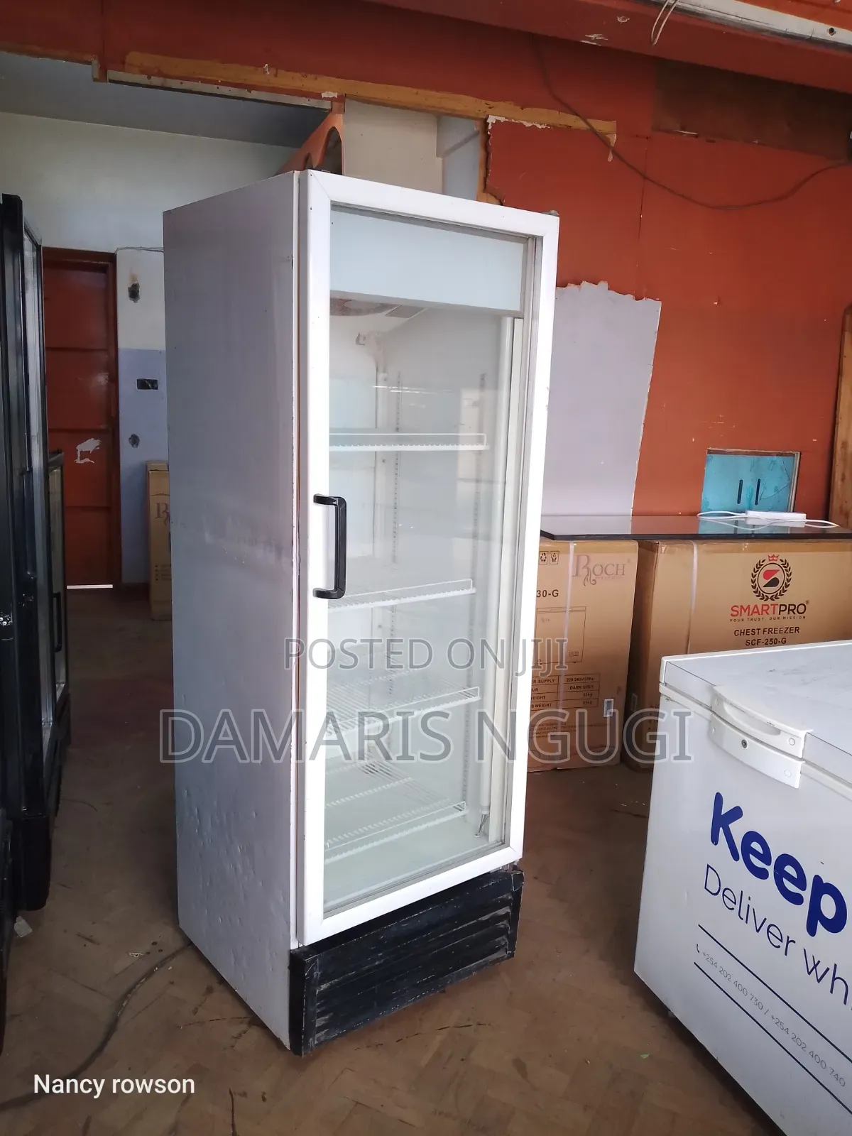 White Display Fridge (Exuk)