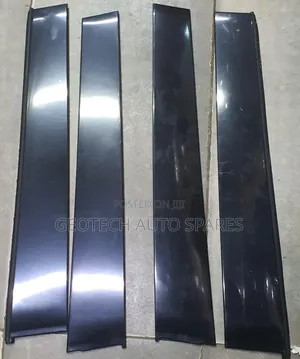 Toyota Land Cruiser Prado Fj120/Fj150 Door Trim Strip
