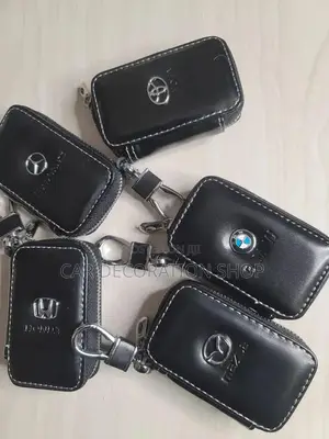 Honda,Mazda, Mercedes,Toyota,Bmw Leather Publ Key Pouch