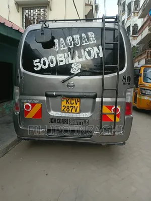 Nissan Caravan (Urvan) 2009
