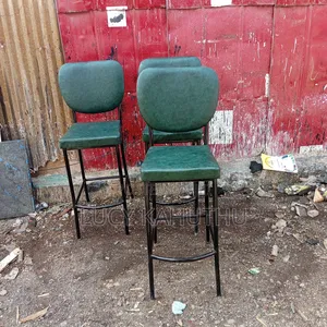 Green High Stools Chairs With Standard Leg's Frame