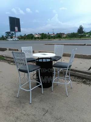 Bar Set of 4 Chairs and Branded Drum Table, Black N White