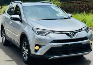 Toyota RAV4 2019 White