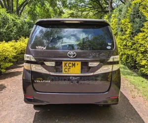 Toyota Vellfire 2010
