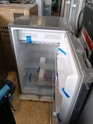Roch Single Door Fridge (90l)