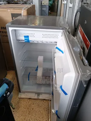 Roch Single Door Fridge (90l)